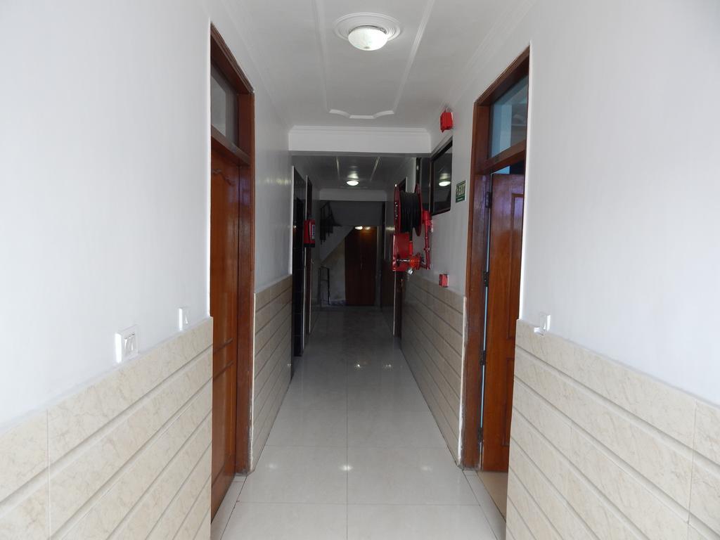 Airport Hotel Paradise International Ню Делхи Екстериор снимка