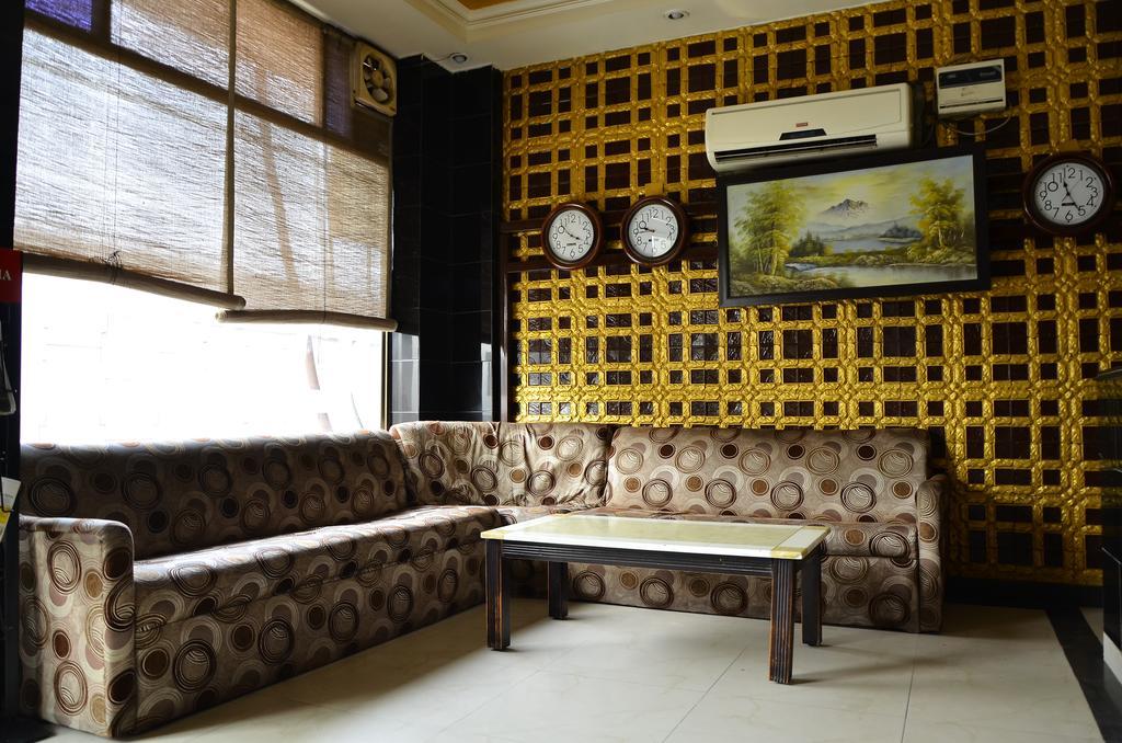 Airport Hotel Paradise International Ню Делхи Екстериор снимка